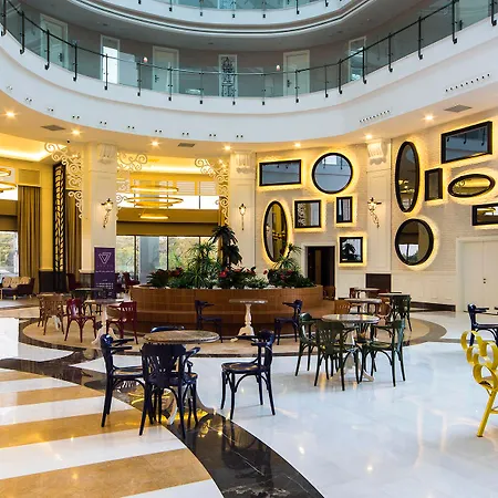Diamond Premium & - Ultra Hotell
