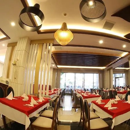Diamond Premium & - Ultra Hotell