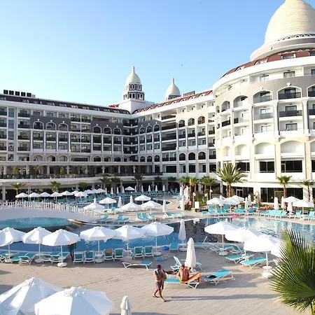 Diamond Premium & - Ultra Hotell Side