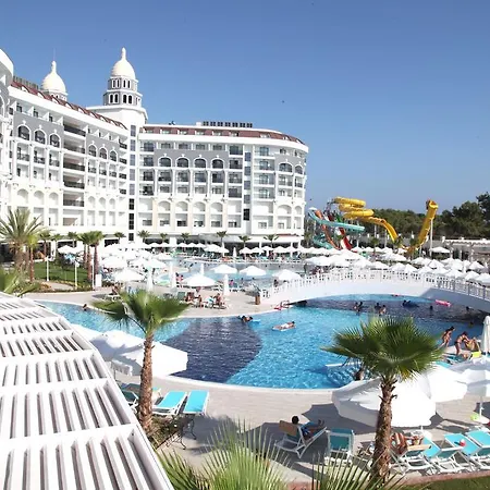 Diamond Premium & - Ultra Hotell Side