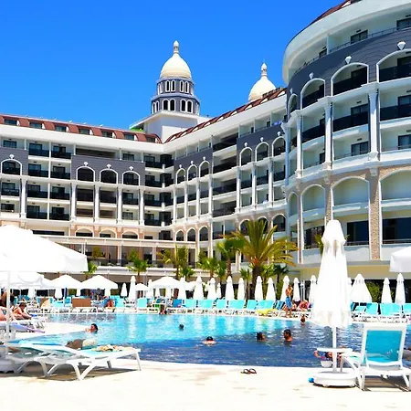 Diamond Premium & - Ultra Hotell