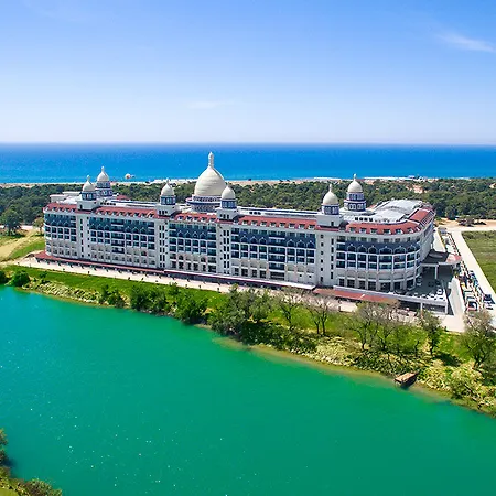 Diamond Premium & - Ultra Hotell 5*